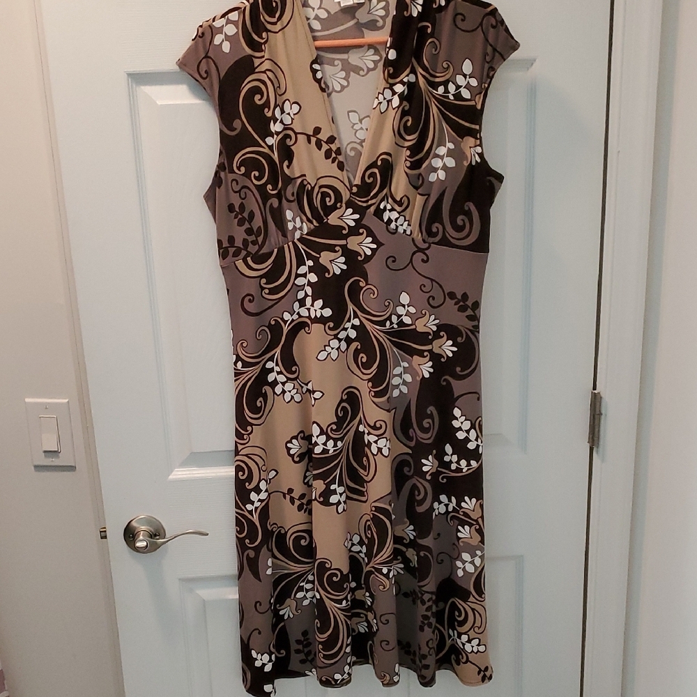 Tan A-line Midi Dress with V-neck and Cap Sleeves